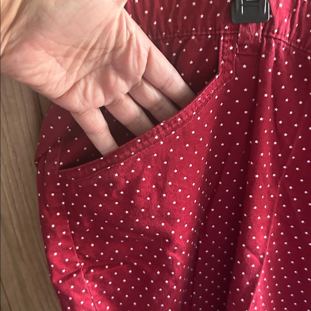Capris - Picture 2 of 5